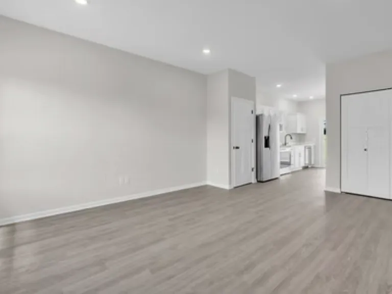 1905 Deerfield Ln — Photo 16