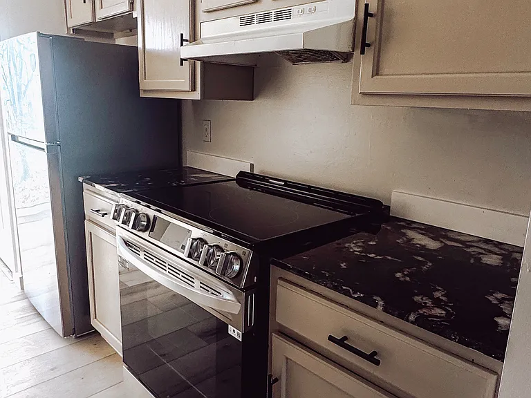 500 North Cline Rd Apartments — Photo 13