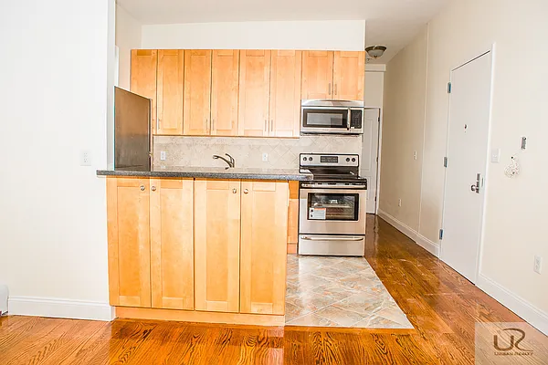 Rented by Urban Realty NYC | media 22