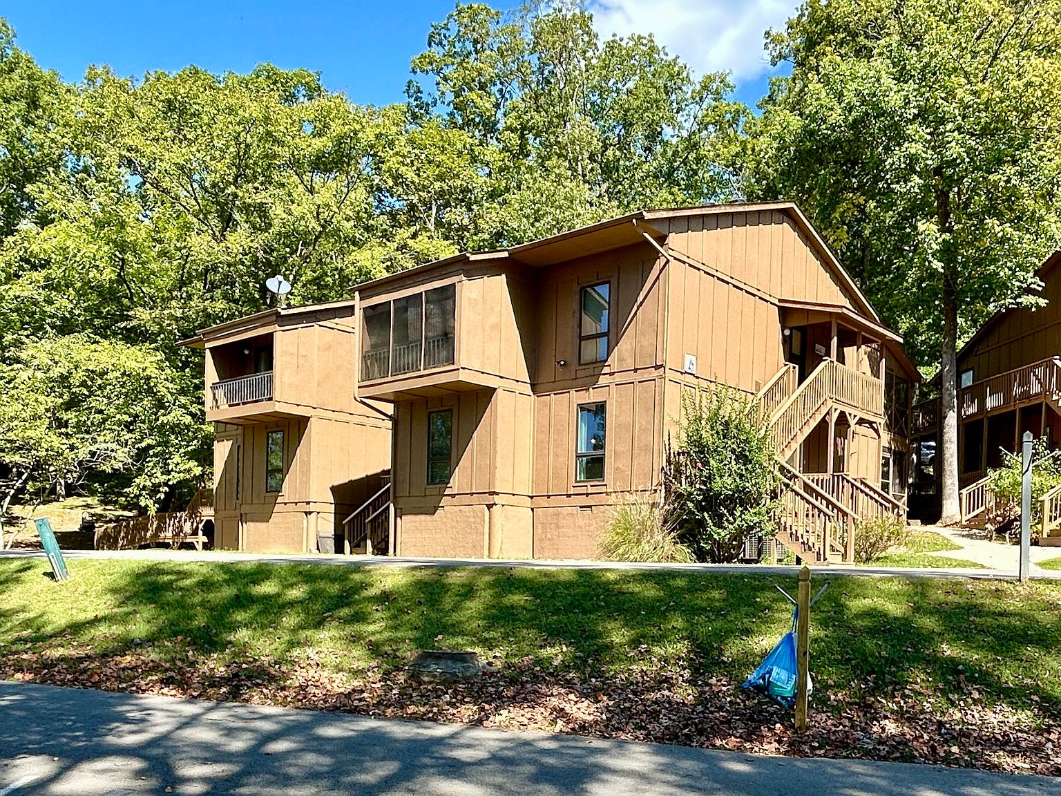 43-4 Woodson Bend Resort