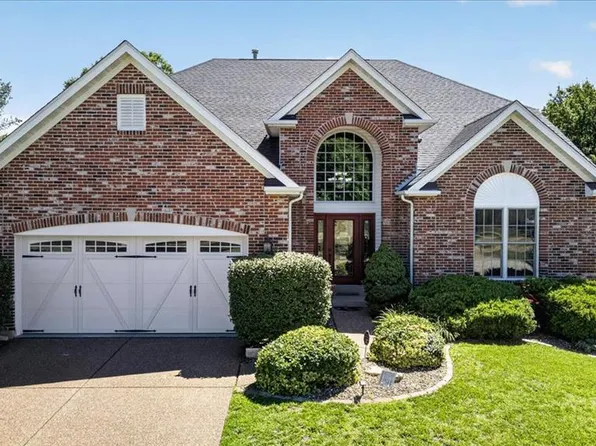 2780 Dunvegan Dr, Dardenne Prairie, MO 63368