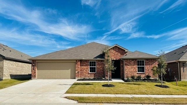 1st image of 1624 Forest Park Dr