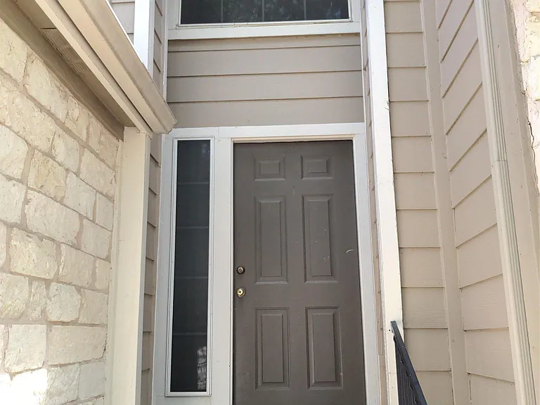 4501 Whispering Valley Dr #7 — Photo 3