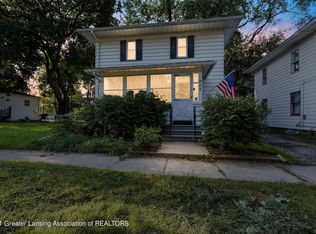 907 Hallett St, Jackson, MI 49202