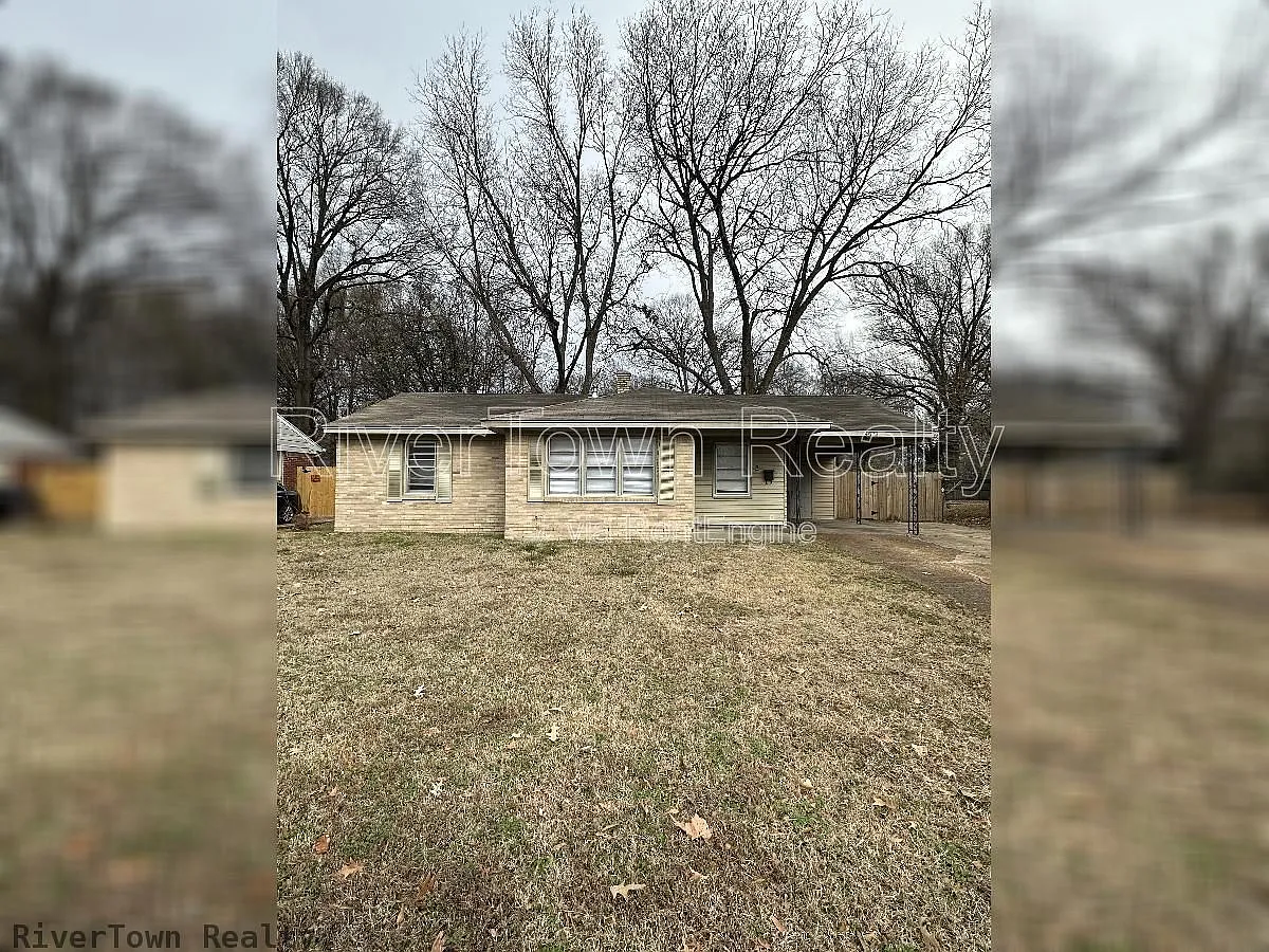 4 bed, 1.5 bath, 1360 sqft, $1,395 — Photo 2