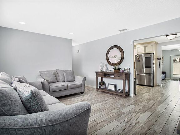4th image of 614 SIDNEY CIRCLE