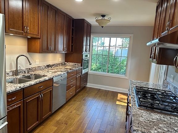 4th image of 2259 N Enlund Dr Unit 6
