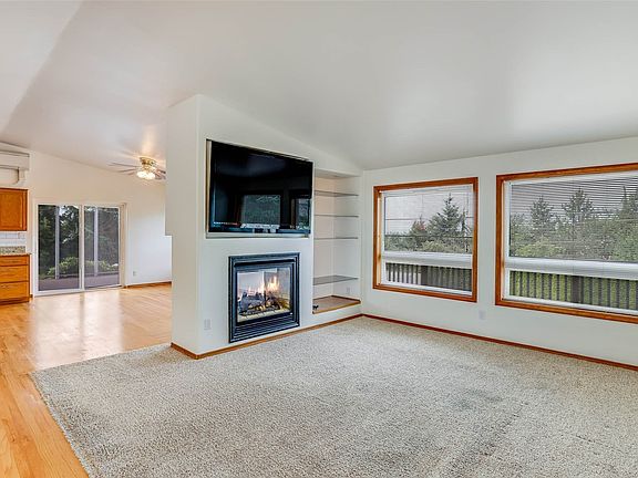 5th image of 3411 71st Avenue NE