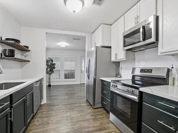 1462 W Fairview Dr, Baton Rouge, LA 70816