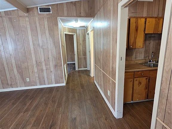 5th image of 3708 10th St