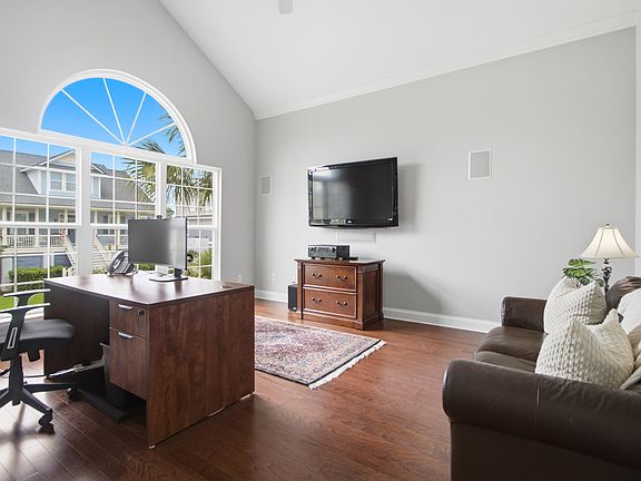 4th image of 2488 Worthington Dr