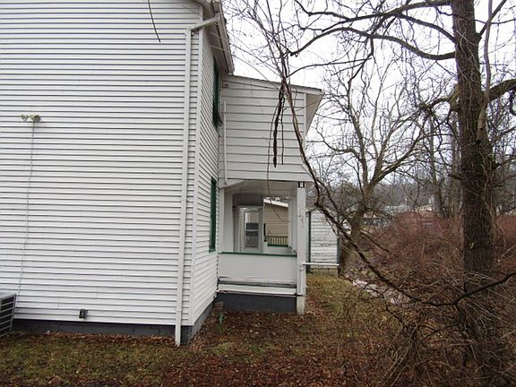 3rd image of 652 Bower Hill Rd