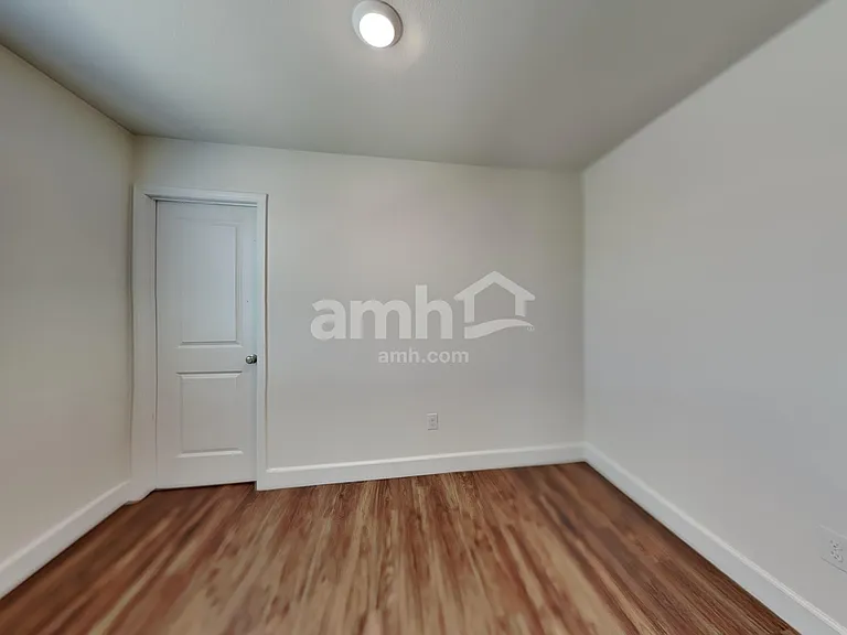 6035 Schmidt St — Photo 15
