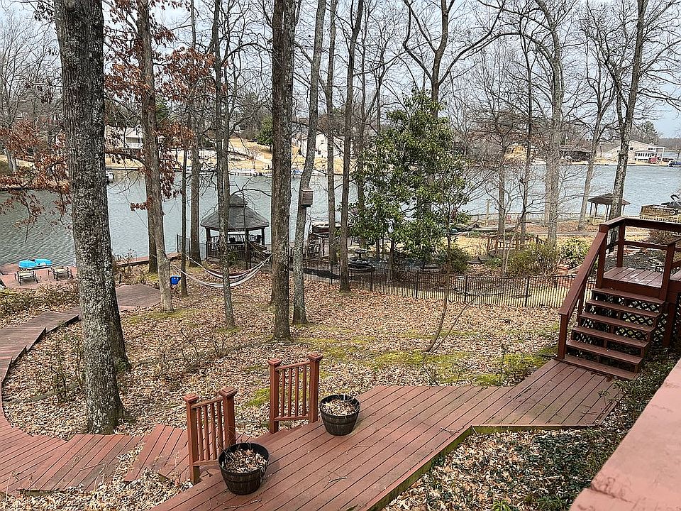 Back yard and lake
