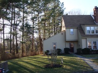 104 Brandywine Rd, Colonial Heights, VA 23834