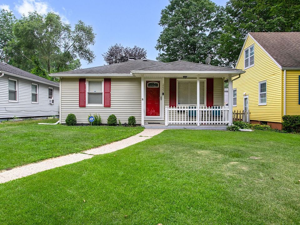 1st image of 2233 Parkview Pl