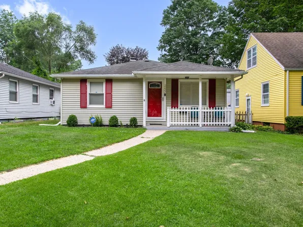 2233 Parkview Pl, South Bend, IN 46616