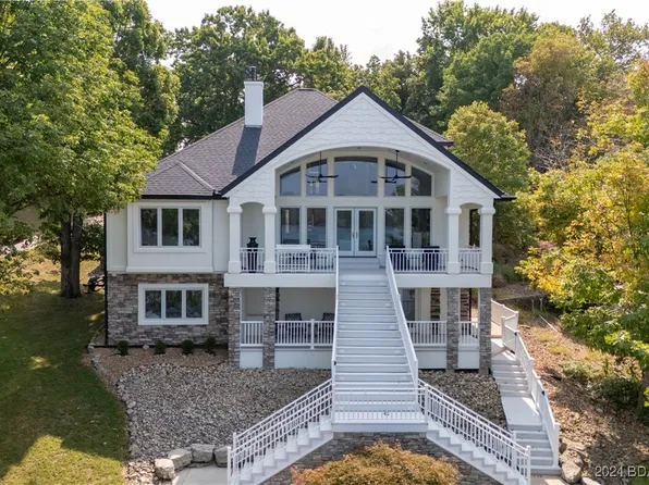 1915 Chimney Point, Sunrise Beach, MO 65079