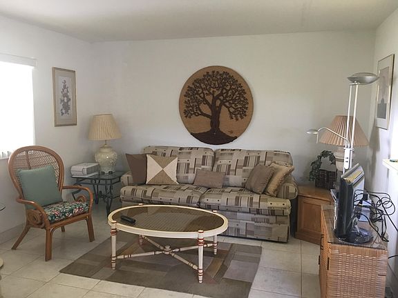 2nd image of 99 Saxony Cir #C