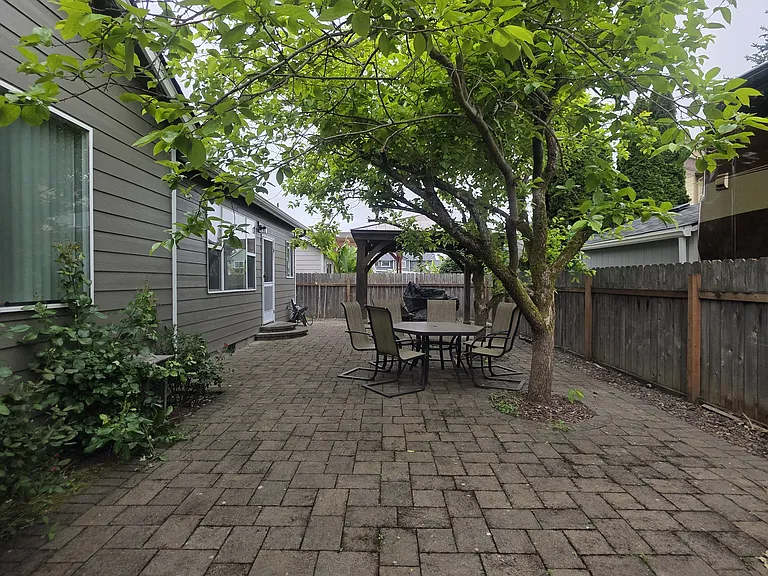 4373 Hearth St NE — Photo 65