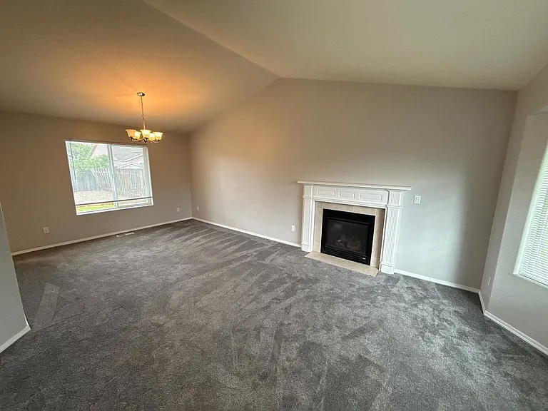 4105 Windy Ave NE — Photo 2