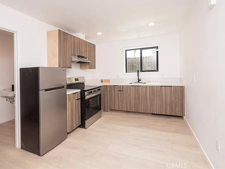 2341 Sheridan St — Photo 1