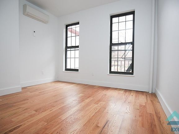 3rd image of 273 Driggs Ave #44FI