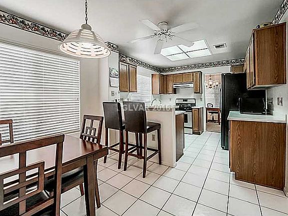 3rd image of 8604 Willowrich Dr