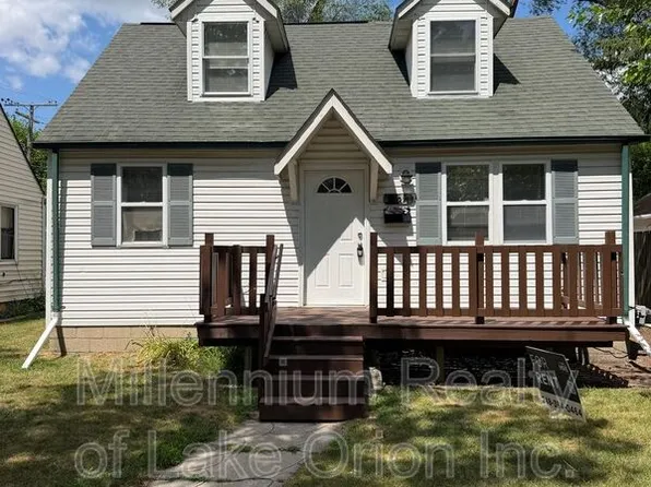735 E Milton Ave, Hazel Park, MI 48030
