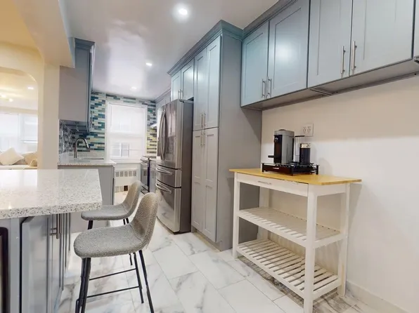 67-40 Booth Street image 16 of 40