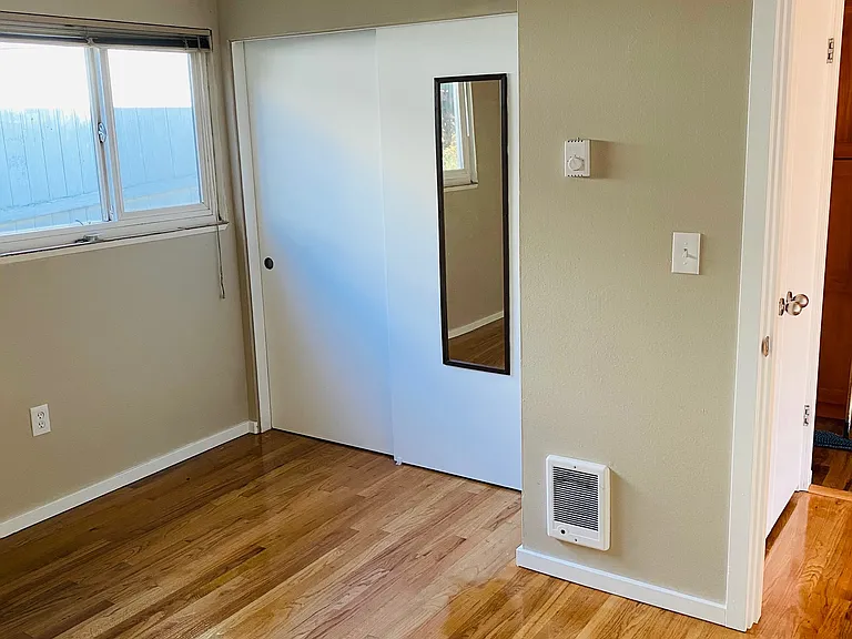 1226 Taylor Ave N #1 — Photo 4