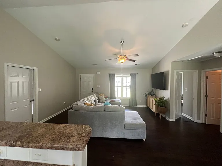 238 Sweet Gum Ln — Photo 4