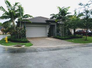 901 SW 87th Ter, Fort Lauderdale, FL 33324