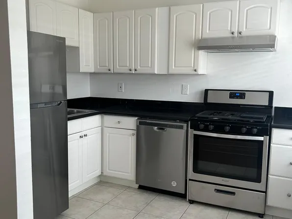 2818 Taraval St #5, San Francisco, CA 94116