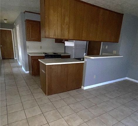 4th image of 2301 San Pedro Dr
