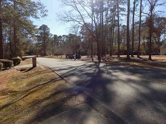 5th image of 2191 Wesleyan Dr