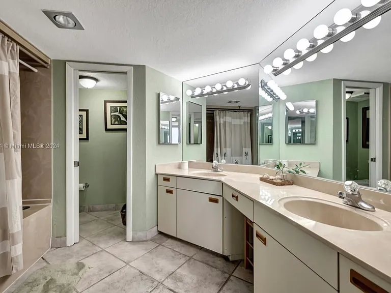 9650 S Ocean Dr #1403 — Photo 11