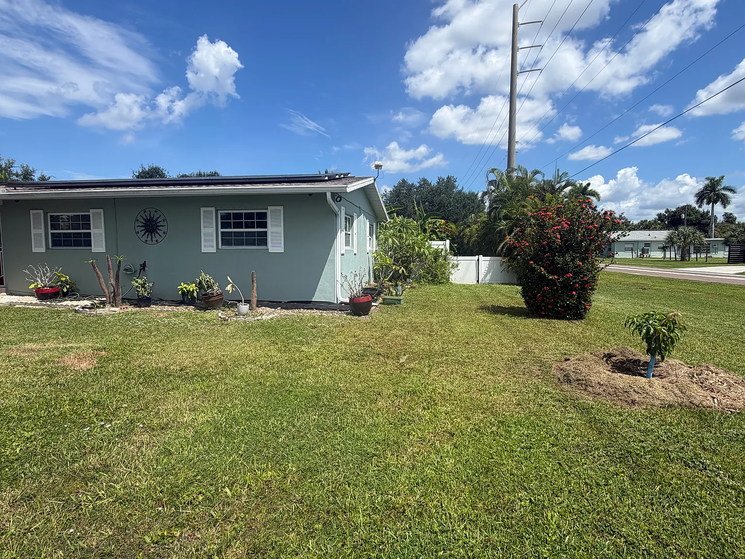 3 bed, 1125 sqft, $2,650 — Photo 2
