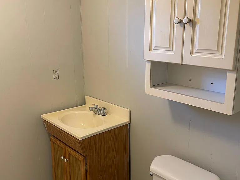 60 Circle Dr — Photo 11