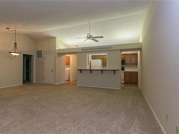 4th image of 1 Fairway Dr