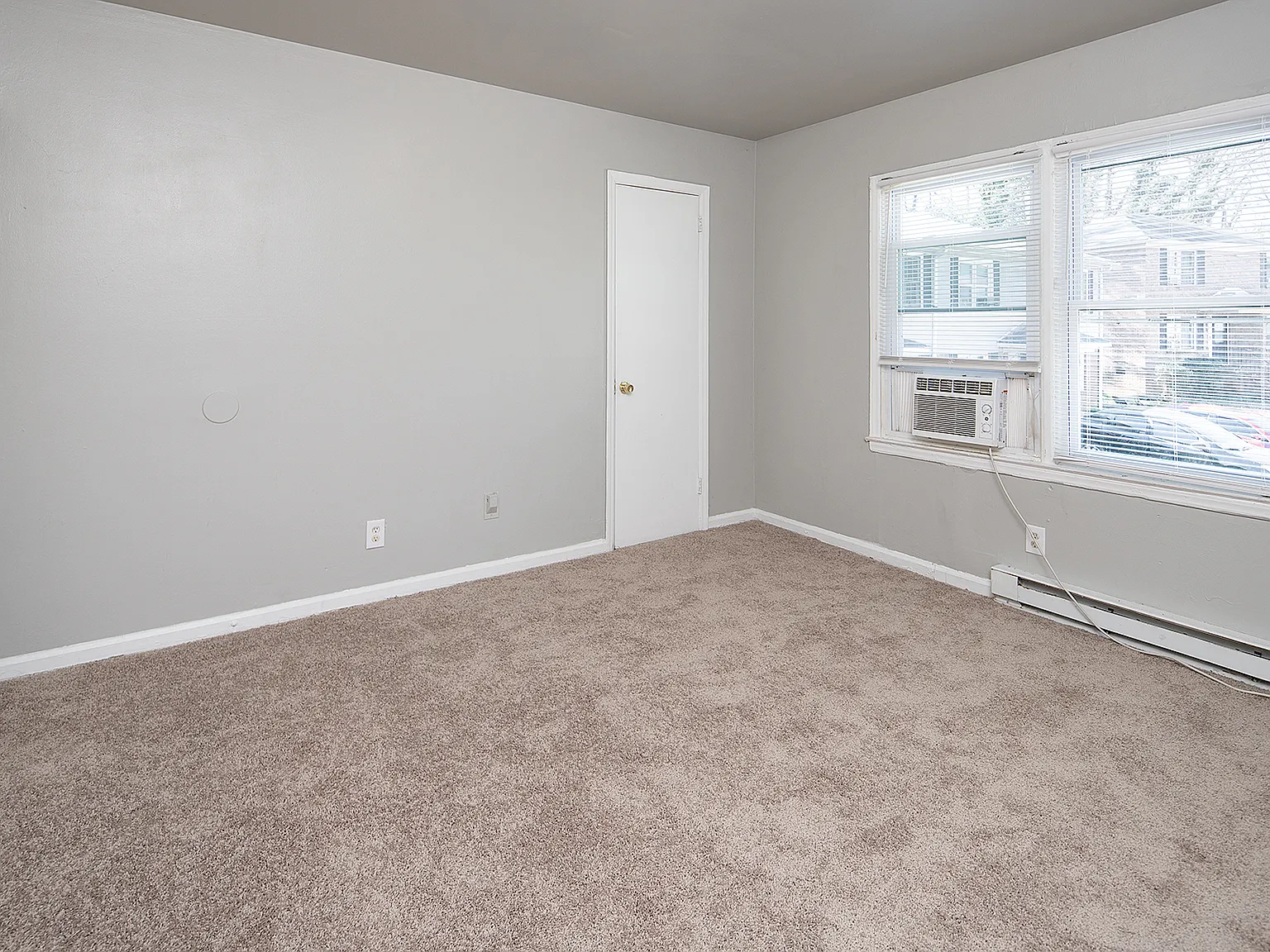 1 bed, 650 sqft, $975 — Photo 3