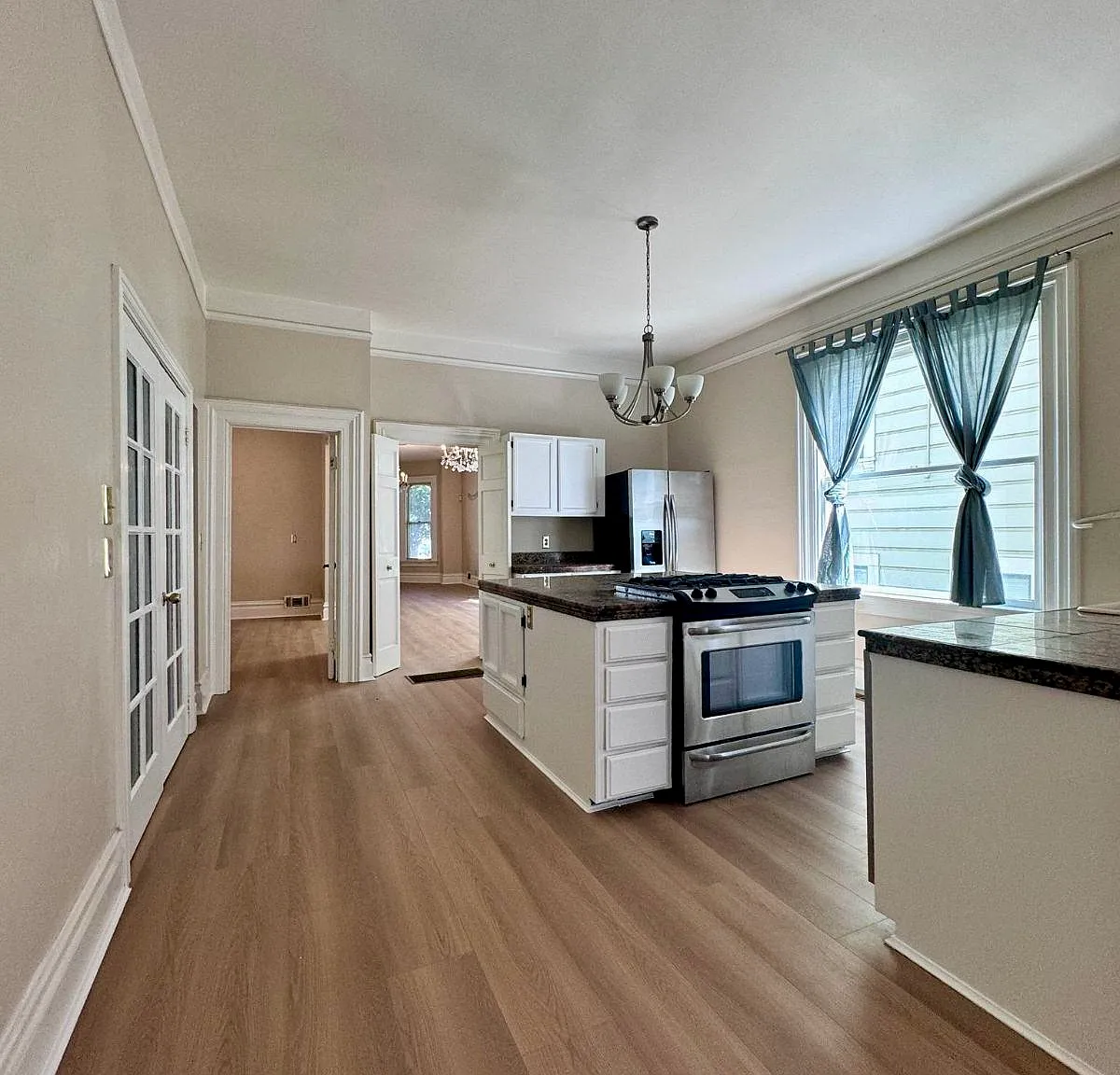 1108 G St — Photo 3