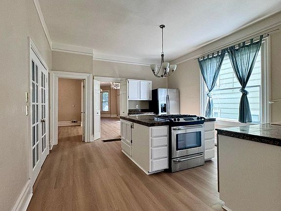 3rd image of 1108 G St