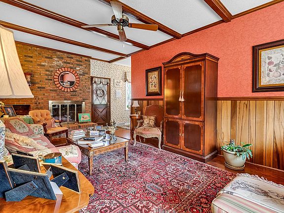 2nd image of 98 Forest Loop #Litchfield Country Club