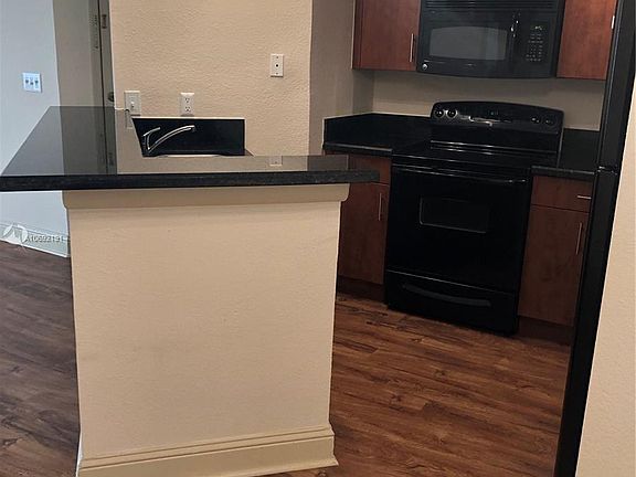 4th image of 565 Vista Isles Dr APT 2016