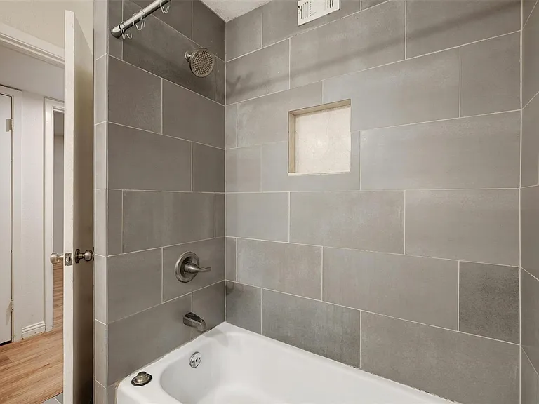 1302 E Saint Johns Ave #A — Photo 16