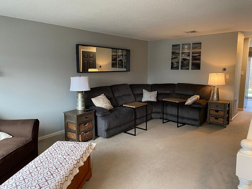 1st image of 34 Concord Dr #34