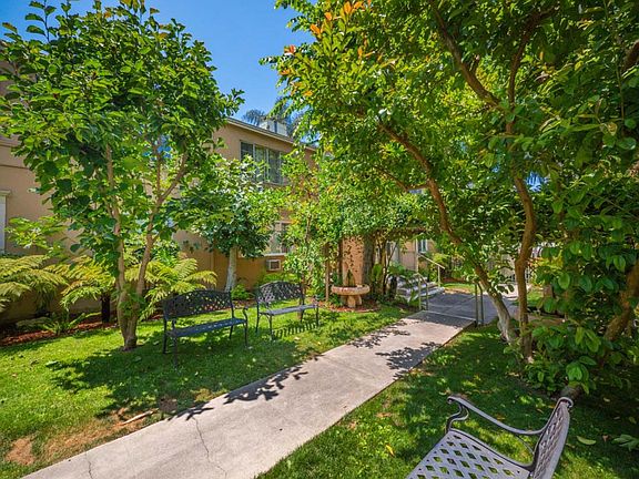 2nd image of 1136-1160 El Centro Ave #1856-6