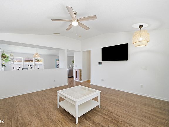 3rd image of 1280 SUNRAY Court
