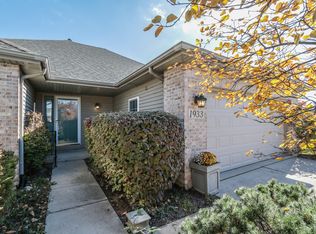 1933 Margaret Ct, Aurora, IL 60505